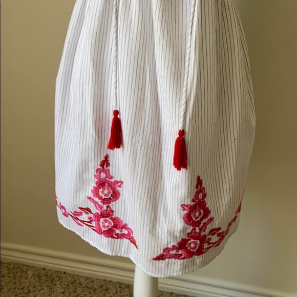 Entro Dress - Picture 4 of 9